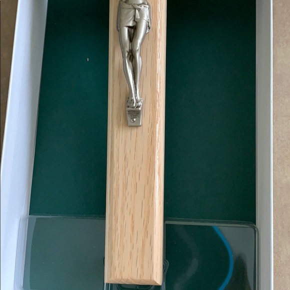 Jeweled Crucifix - Picture 3 of 4